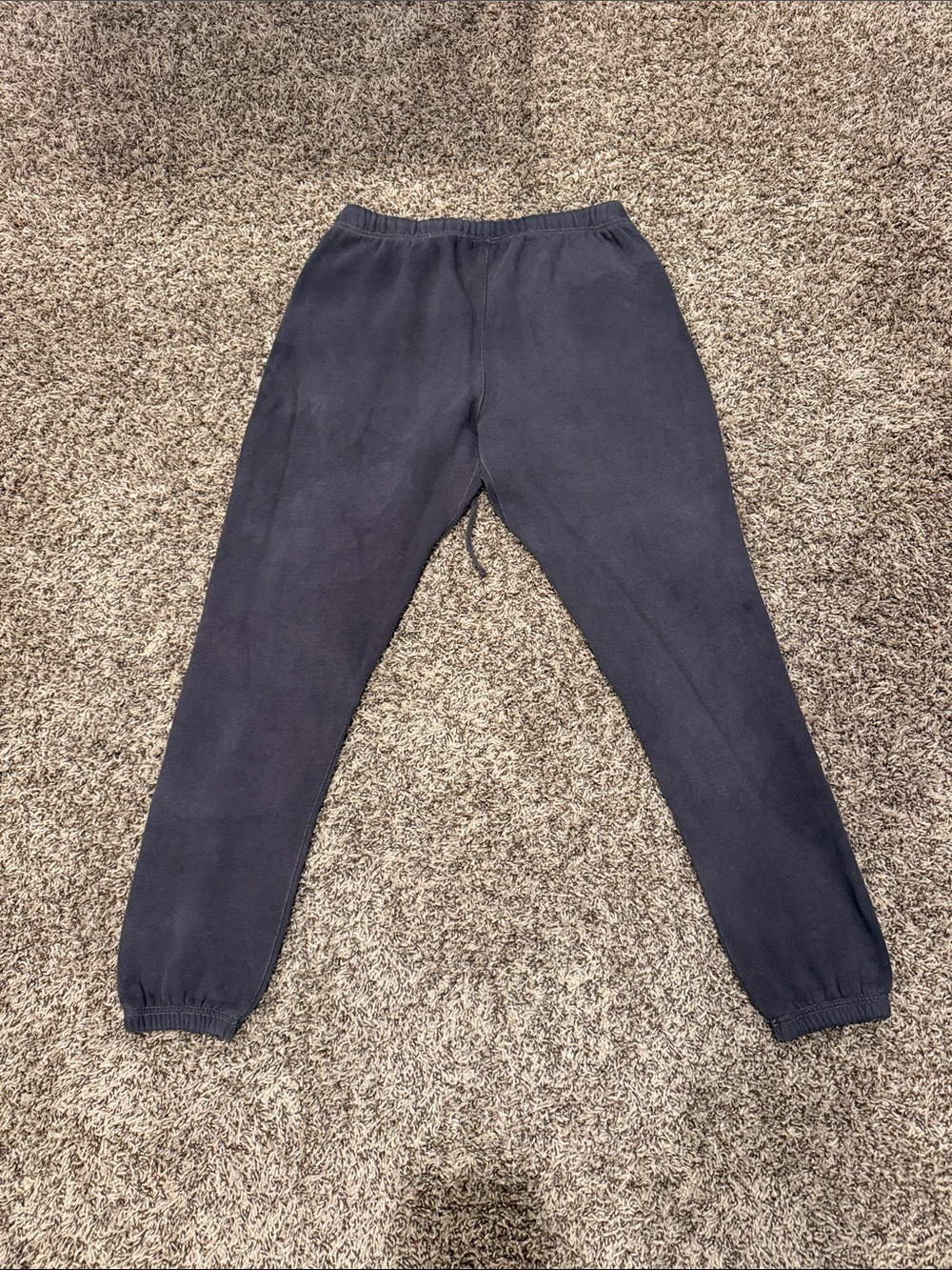 Essentials pants - Picture 2 of 6